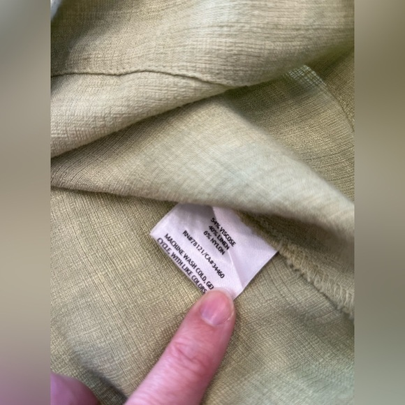 Eileen Fisher | Scoop Neck Empire Waist Blouse | Pistachio Green | Petite Medium - Picture 8 of 10